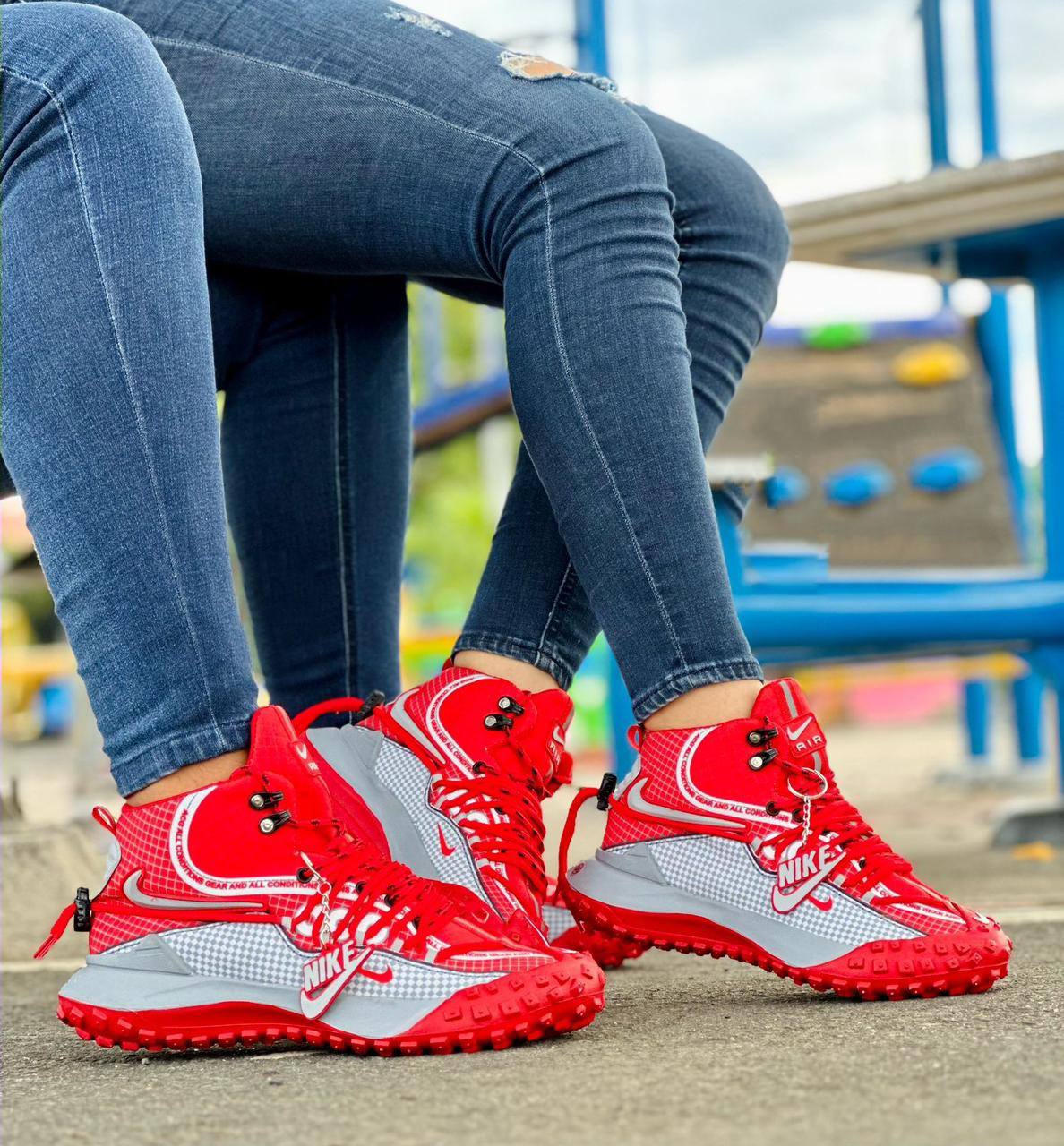 NIKE ACG