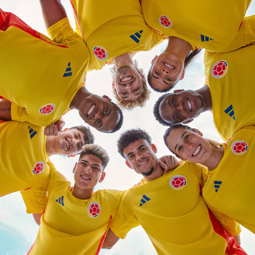 [MODELO] Camiseta Oficial Selección de Colombia 24/25 (Envío Gratis) (cópia)